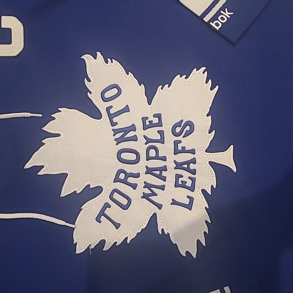 DOUG GILMOUR TORONTO MAPLE LEAFS REEBOK JERSEY - Picture 2 of 6